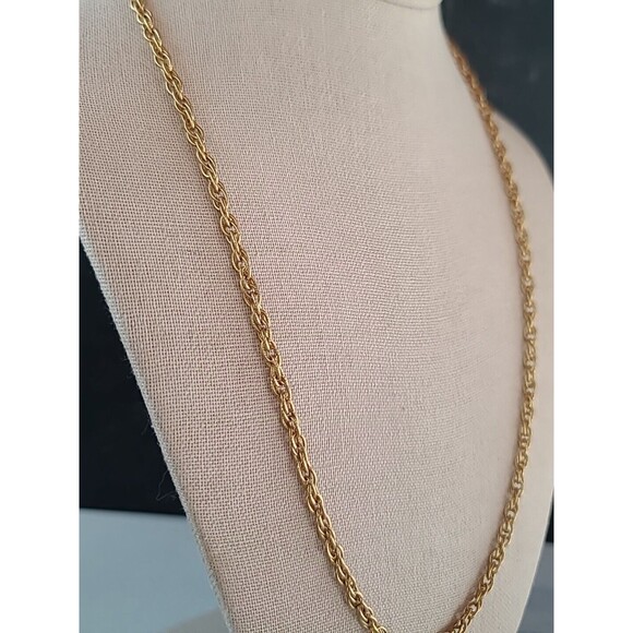 Vintage Gold Tone Metal Chain - Picture 4 of 10